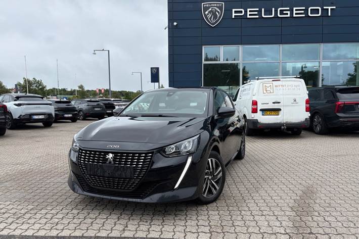 Rød Peugeot 208 fra 2020