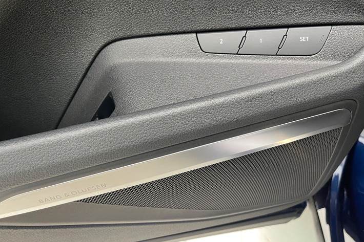 Blå Audi e-tron fra 2021