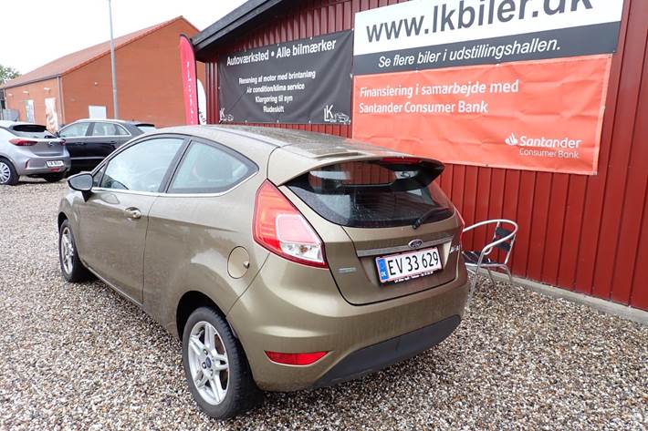 Brun Ford Fiesta fra 2014