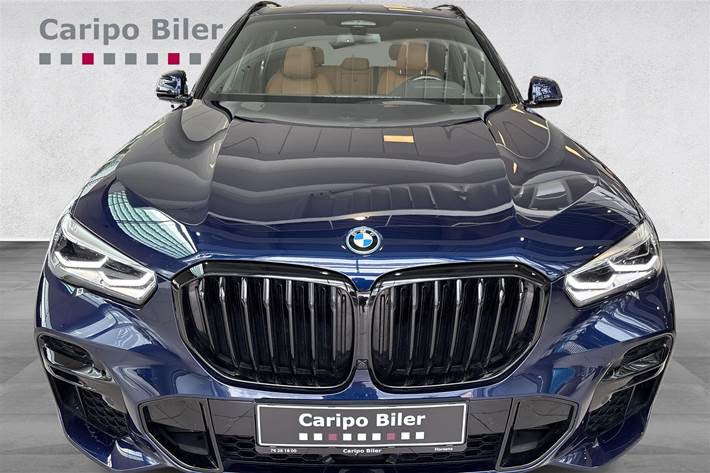 Blå BMW X5 fra 2022