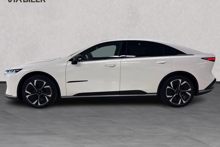 Hvid Mazda 6e fra 2026