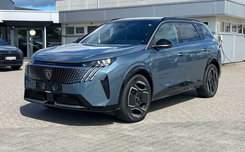 Peugeot e-5008 EL GT 210HK 5d Aut.