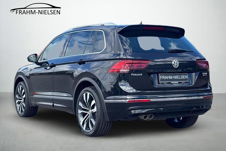 Sort VW Tiguan fra 2016