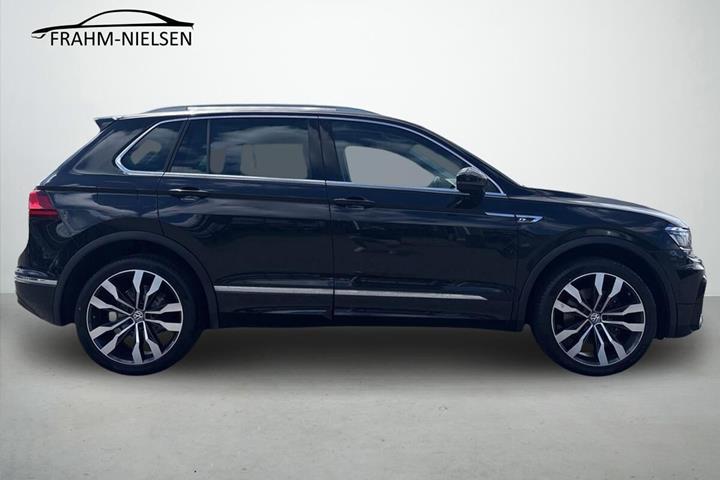 Sort VW Tiguan fra 2016