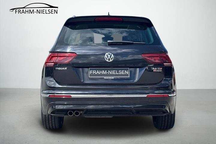 Sort VW Tiguan fra 2016