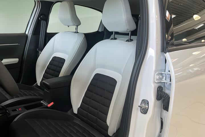 Hvid Citroën e-C3 Aircross fra 2025
