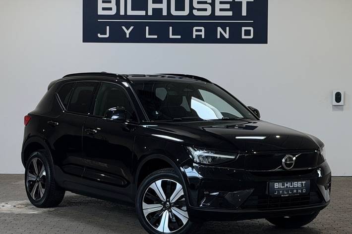 Sort Volvo XC40 fra 2023
