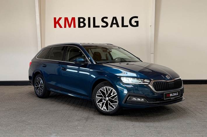 Blå Skoda Octavia fra 2021