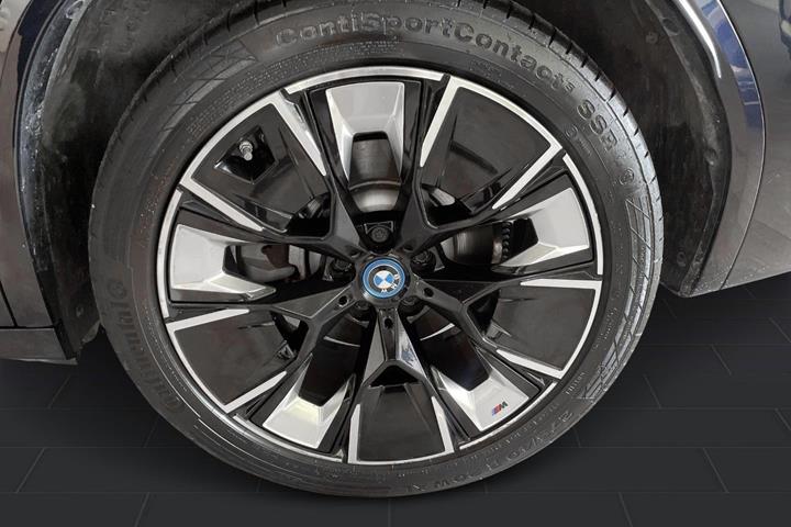 Sort BMW iX3 fra 2024