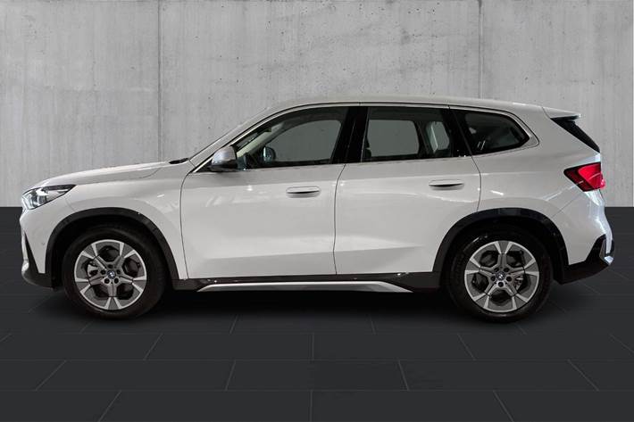 Hvid BMW iX1 fra 2023