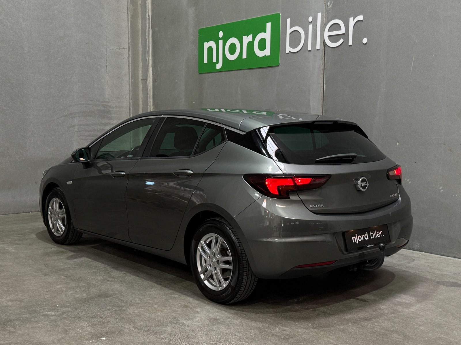 undefined Opel Astra fra 2017