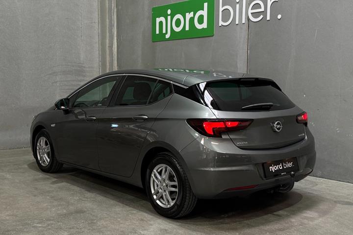 undefined Opel Astra fra 2017