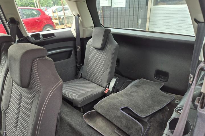 Grøn Citroën Grand C4 Picasso fra 2008