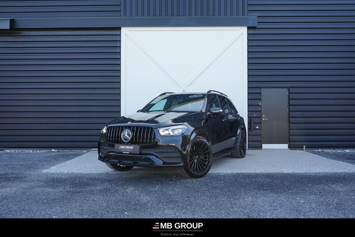 Sort Mercedes GLE350 de fra 2021 set udefra