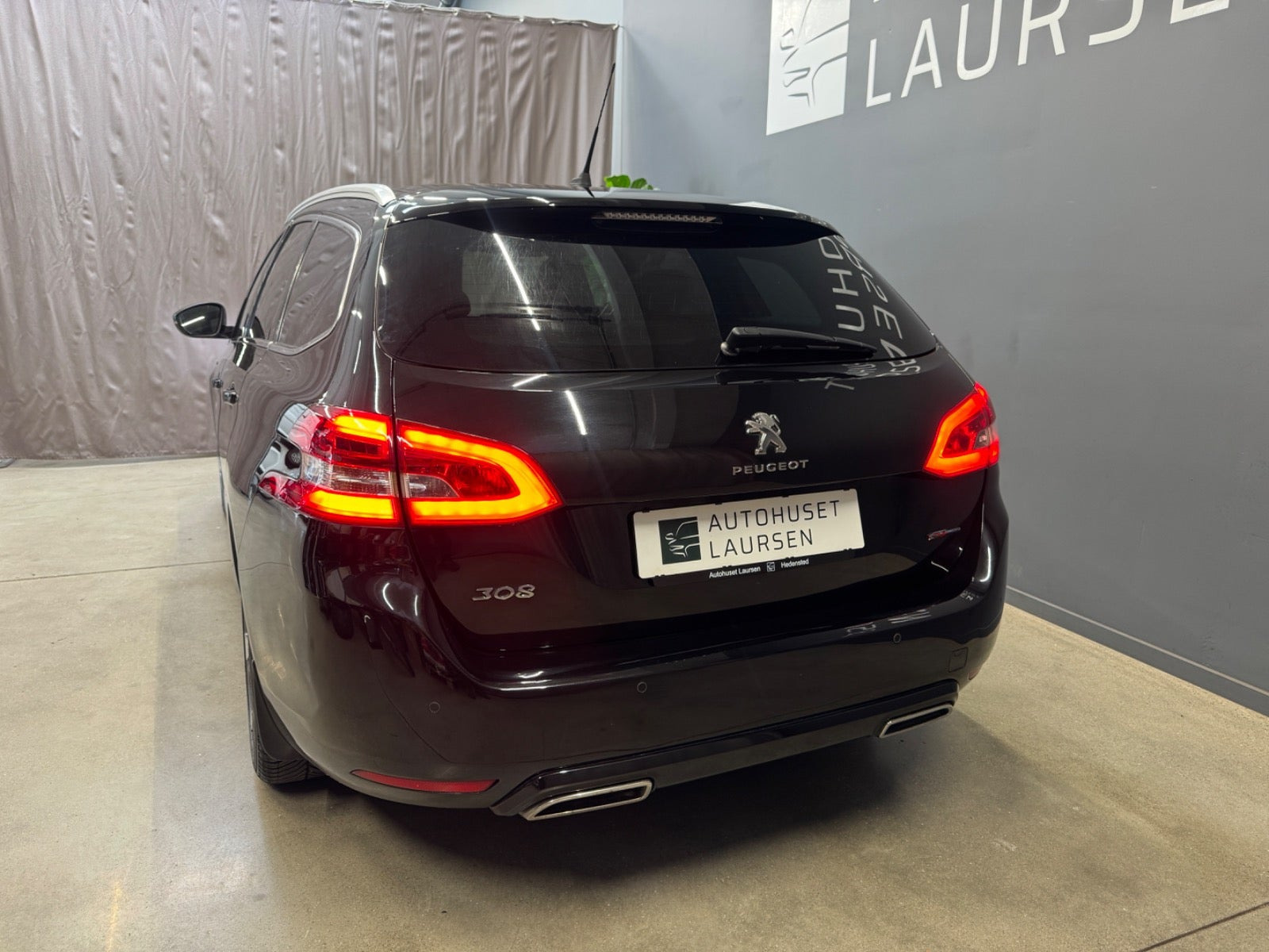Sort Peugeot 308 fra 2018