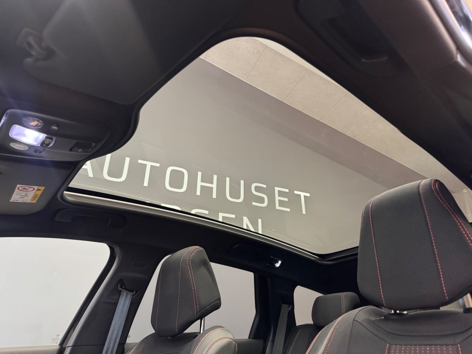 Sort Peugeot 308 fra 2018