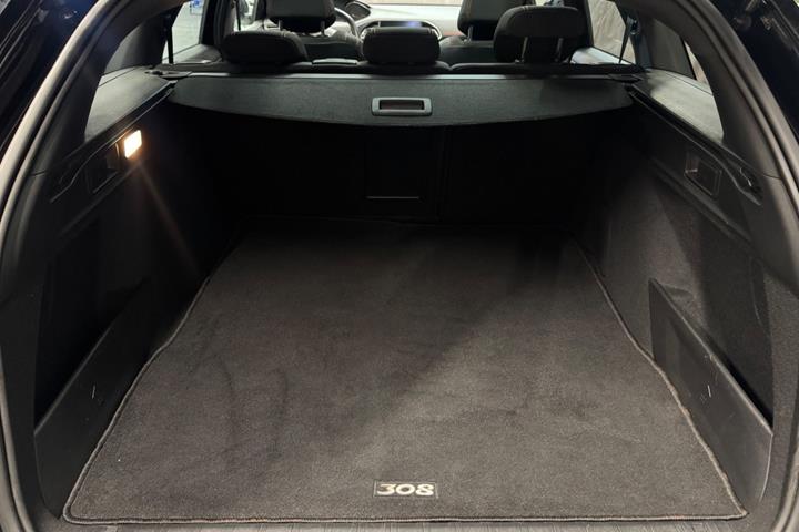Sort Peugeot 308 fra 2018