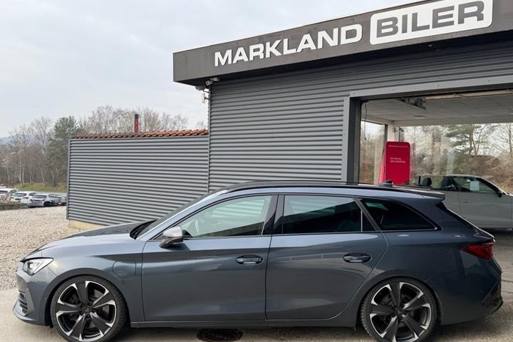 Grå Cupra Leon fra 2021