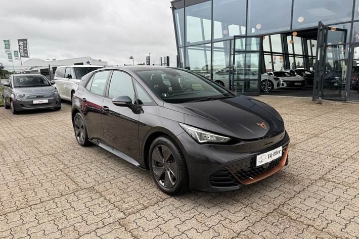 Grå Cupra Born fra 2023
