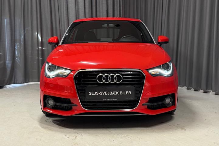 Rød Audi A1 fra 2011