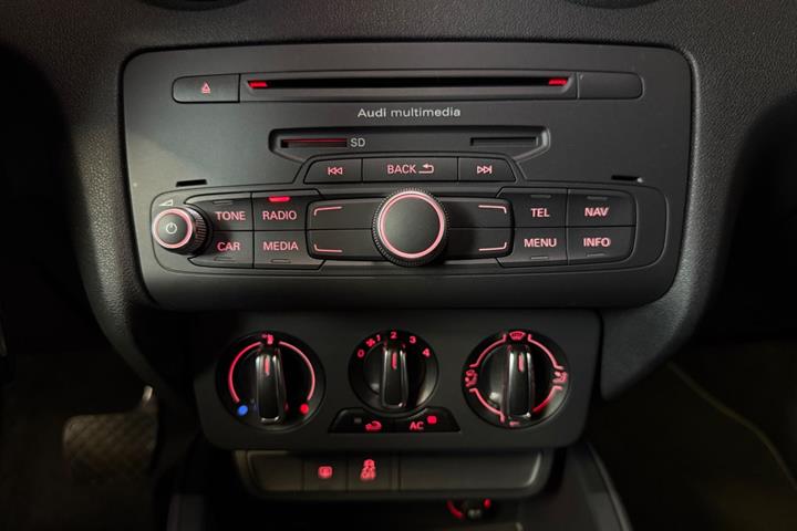Rød Audi A1 fra 2011