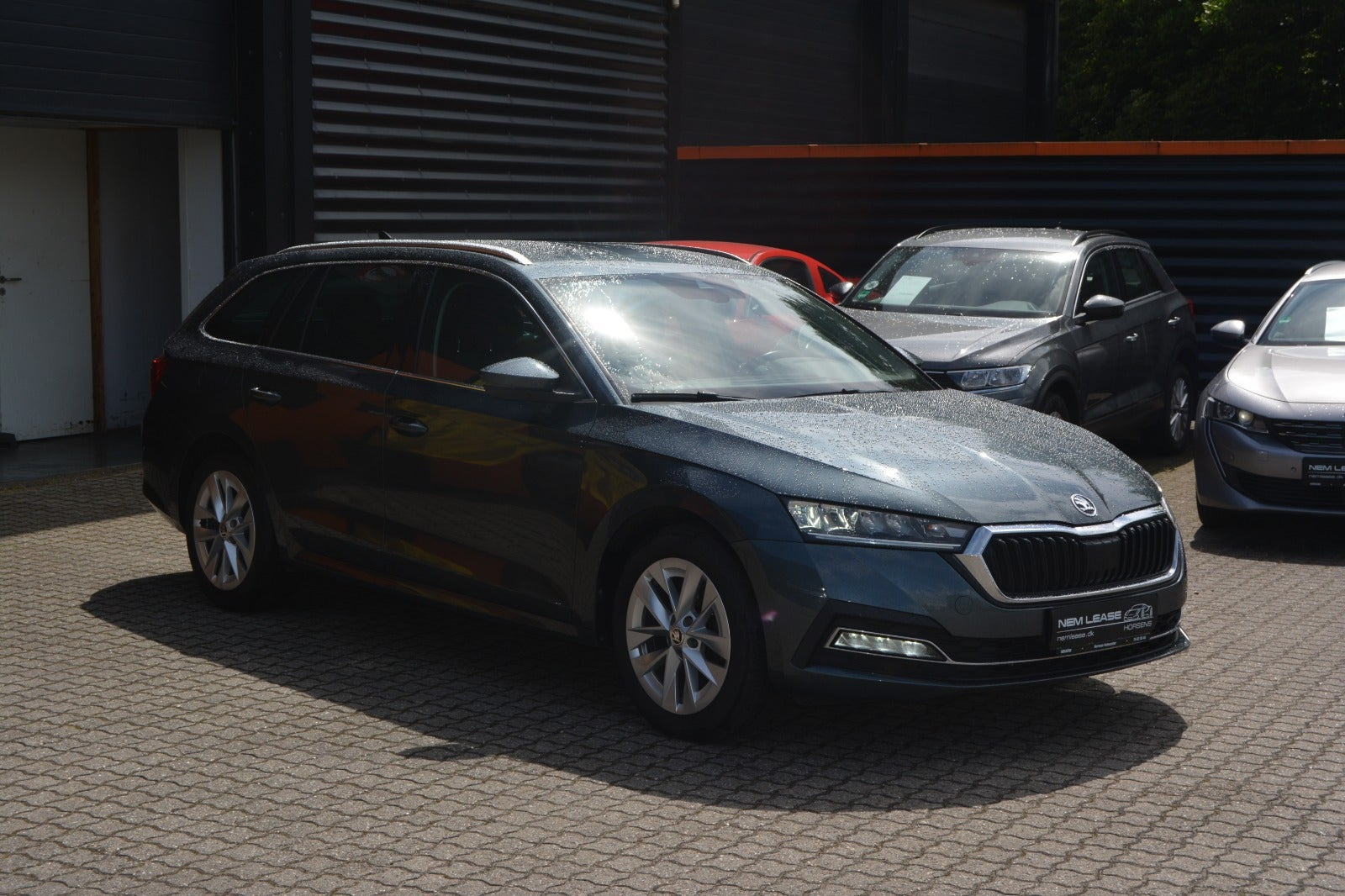Grå Skoda Octavia fra 2021