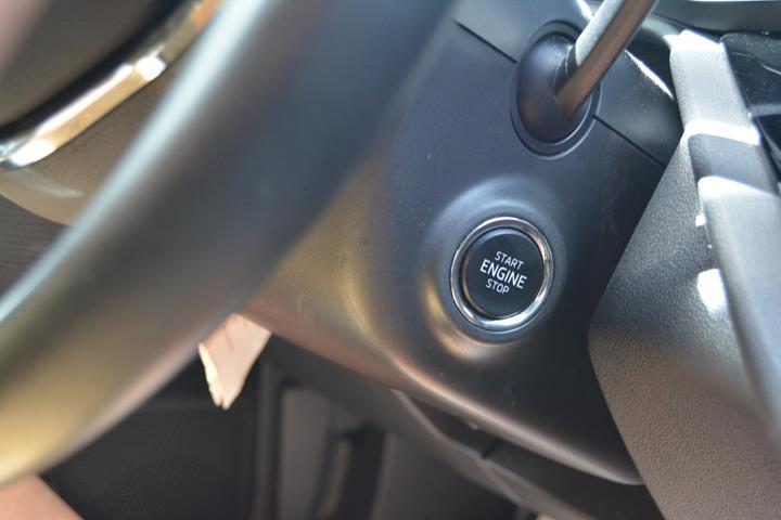 Grå Skoda Octavia fra 2021