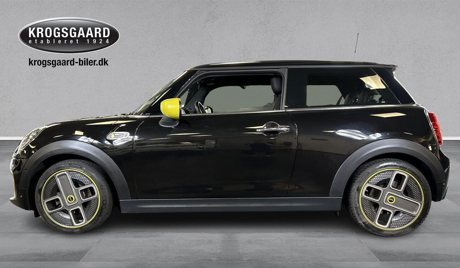 Sort Mini Cooper SE fra 2020