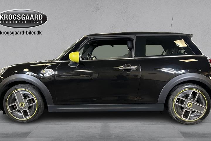 Sort Mini Cooper SE fra 2020