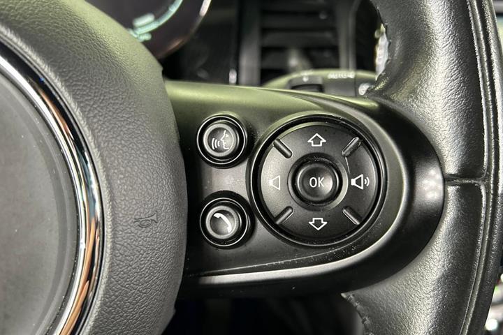 Sort Mini Cooper SE fra 2020