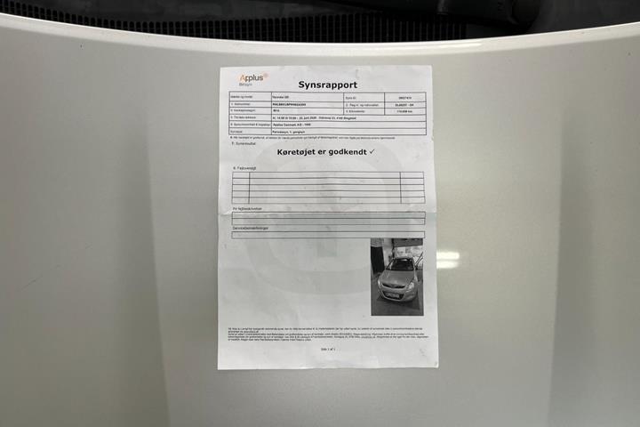 Sølv Hyundai i20 fra 2009