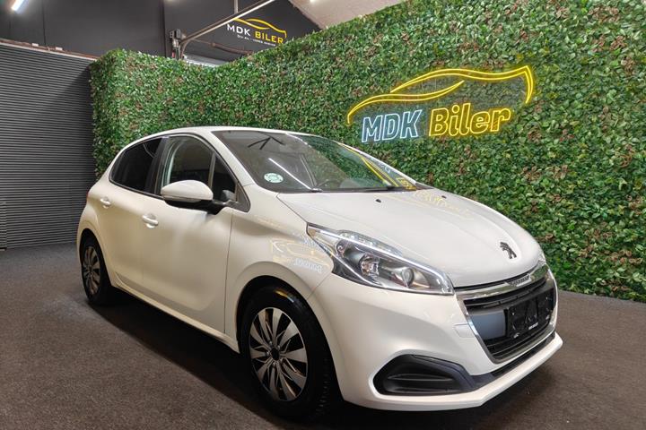 undefined Peugeot 208 fra 2018 set udefra