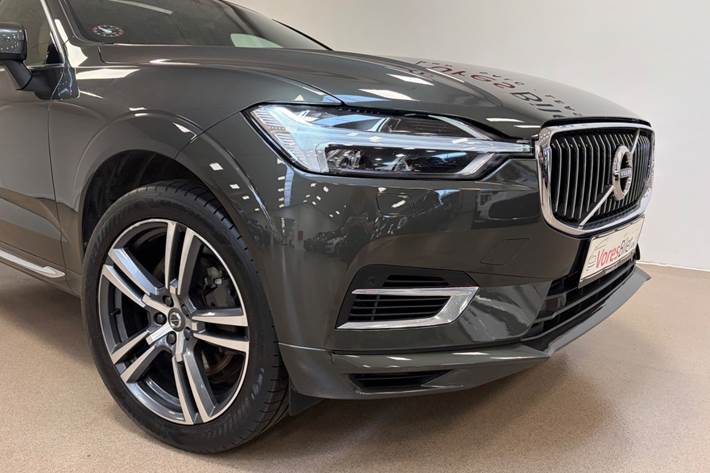 Grå Volvo XC60 fra 2020