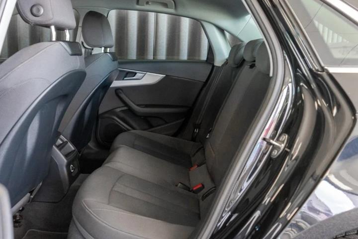 Sort Audi A4 fra 2017