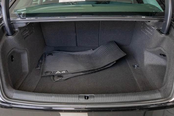 Sort Audi A4 fra 2017