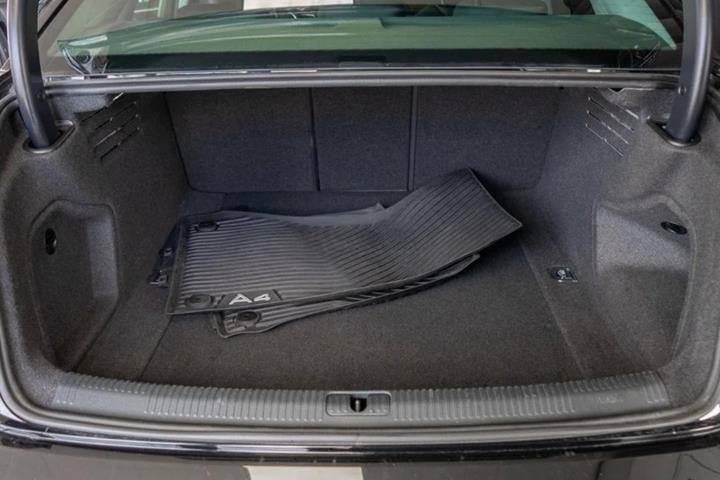 Sort Audi A4 fra 2017