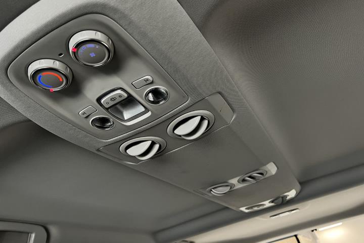 Grå Citroën e-Jumpy fra 2024