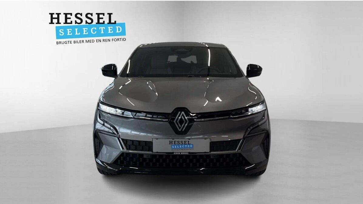Grå Renault Megane E-Tech fra 2022