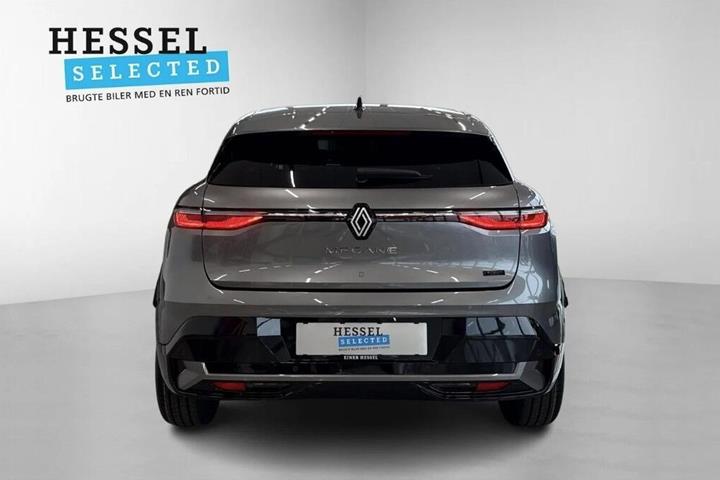Grå Renault Megane E-Tech fra 2022