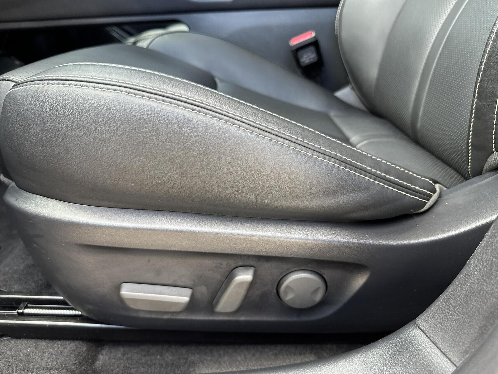 Rød Mazda 6e fra 2025