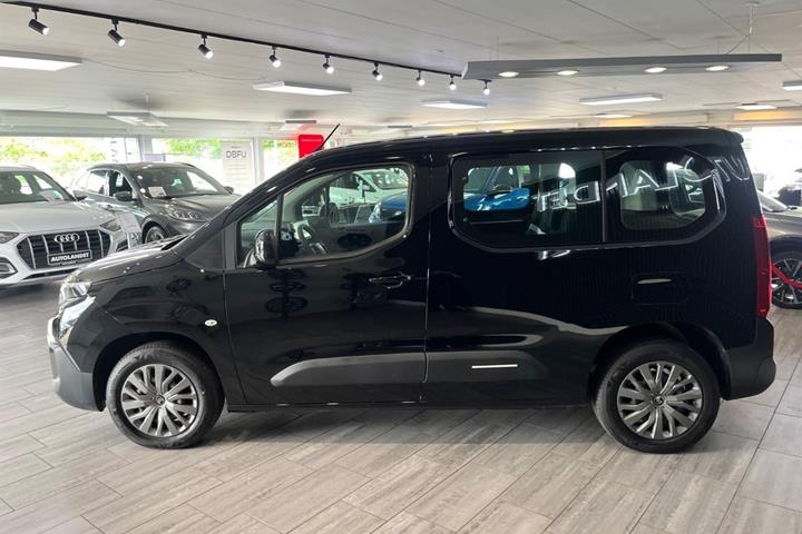 Sort Citroën ë-Berlingo fra 2025