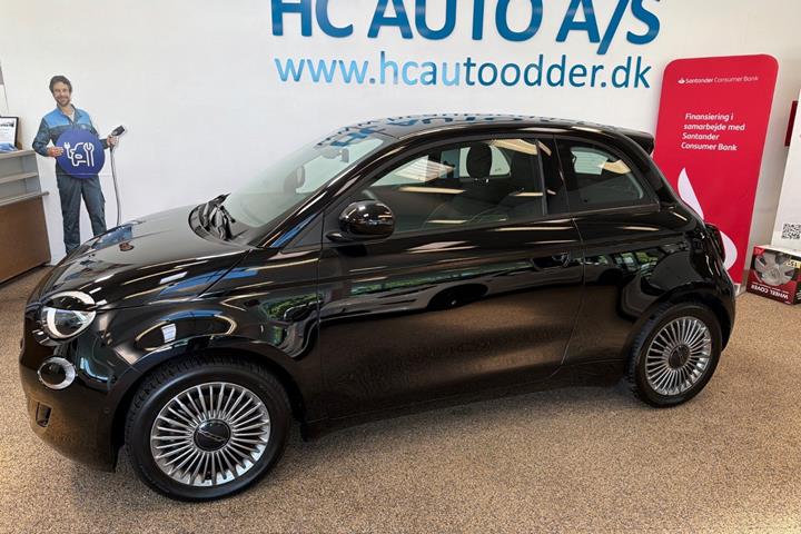 Sort Fiat 500e fra 2024