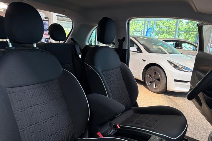 Sort Fiat 500e fra 2024