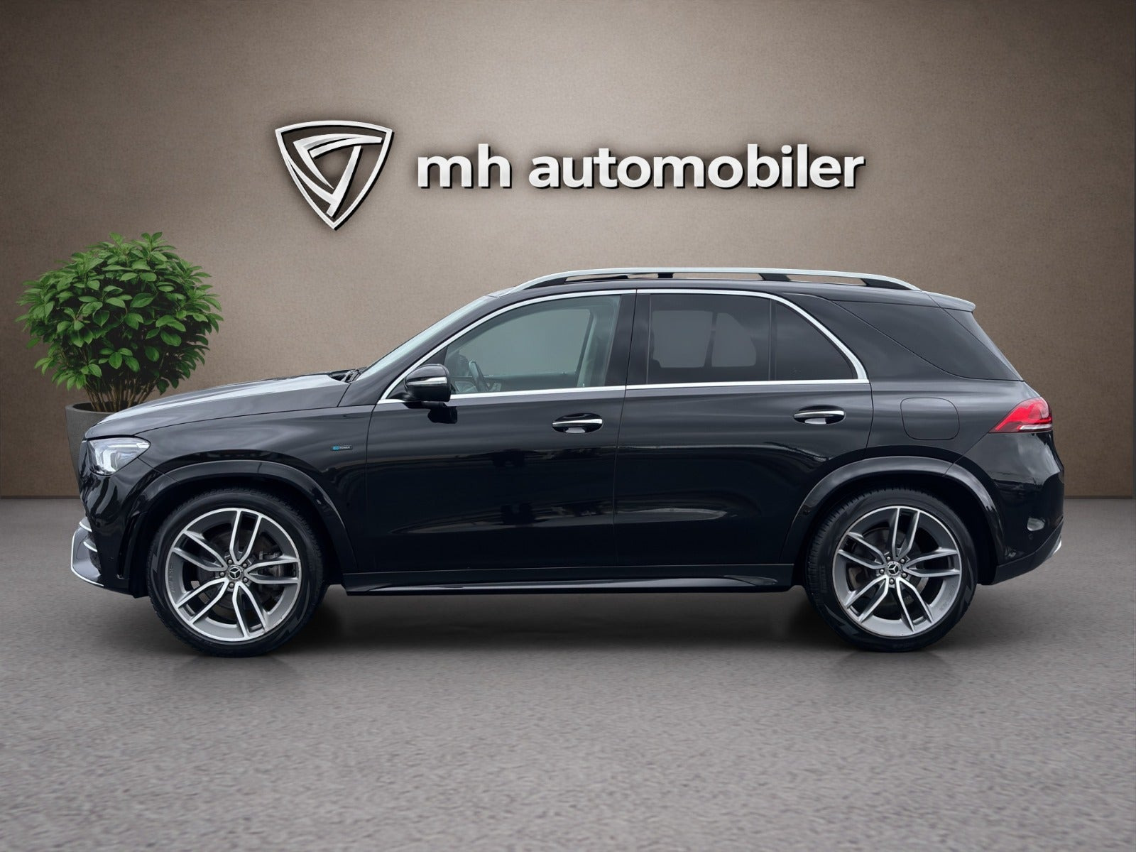 Sort Mercedes GLE350 de fra 2021