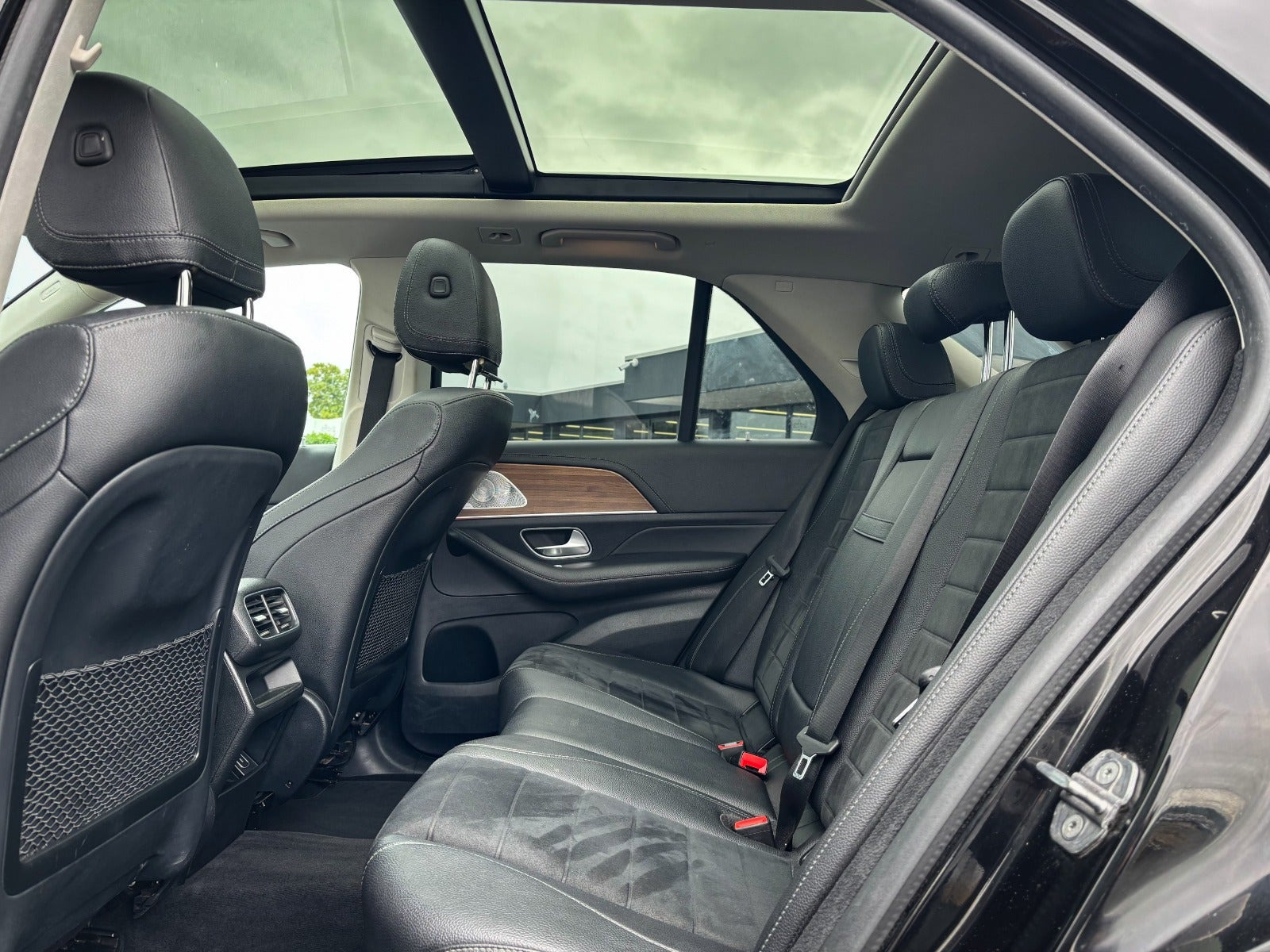 Sort Mercedes GLE350 de fra 2021