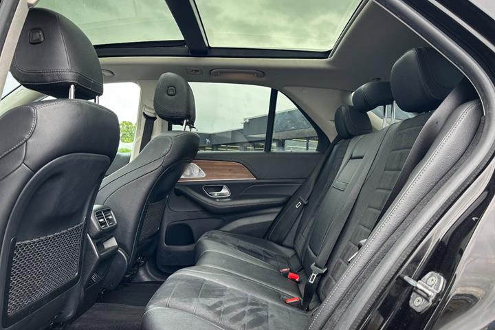 Sort Mercedes GLE350 de fra 2021