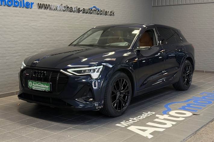 Blå Audi e-tron fra 2023