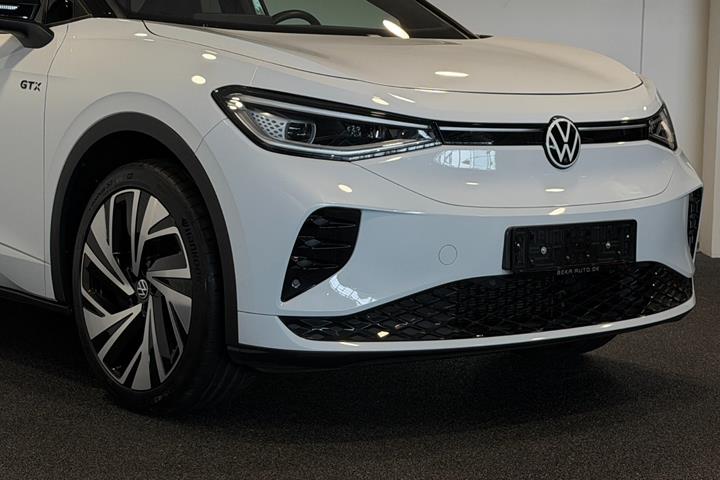Hvid VW ID.4 fra 2023