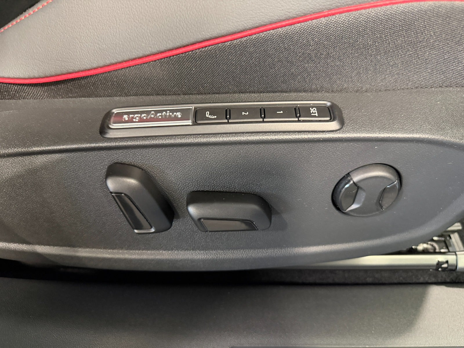 Hvid VW ID.4 fra 2023