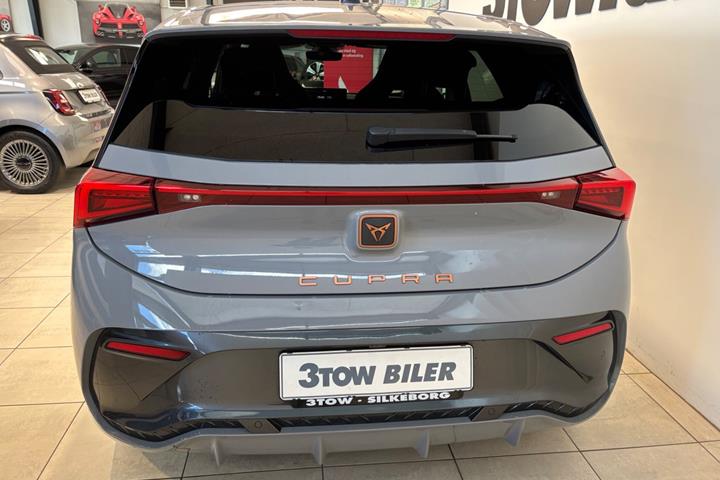 Grå Cupra Born fra 2022